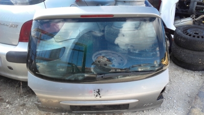 Καπώ Peugeot 206